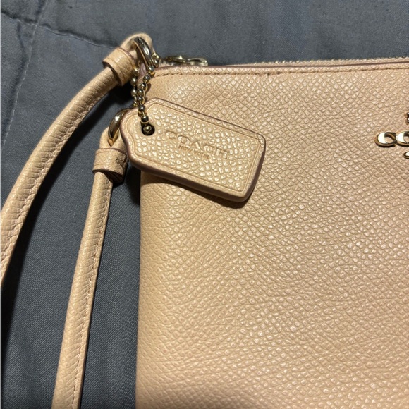 COACH Light Pink Pebbled Leather Wristlet - Picture 2 of 6